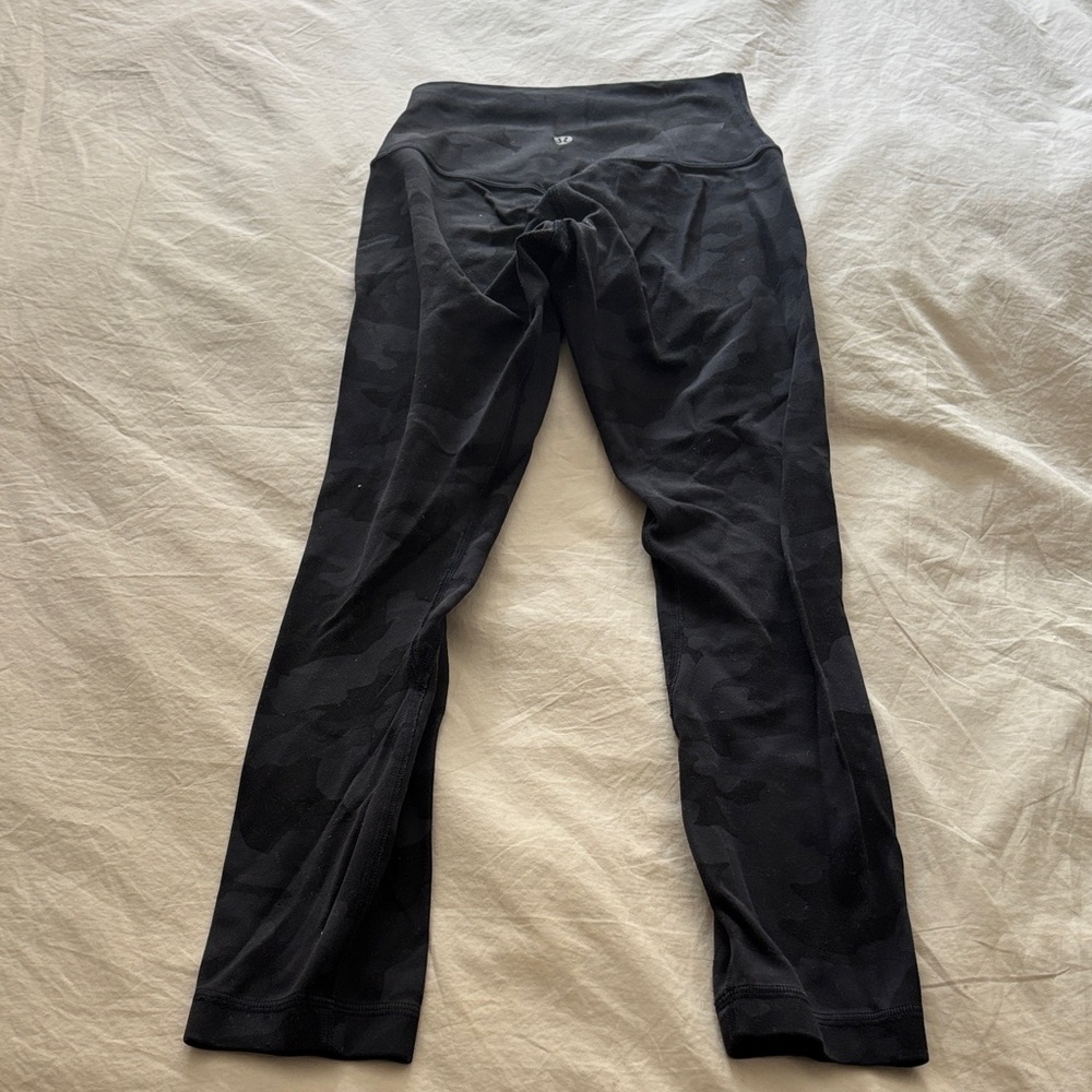 Lulu Lemon Black Camo Athletic Leggings